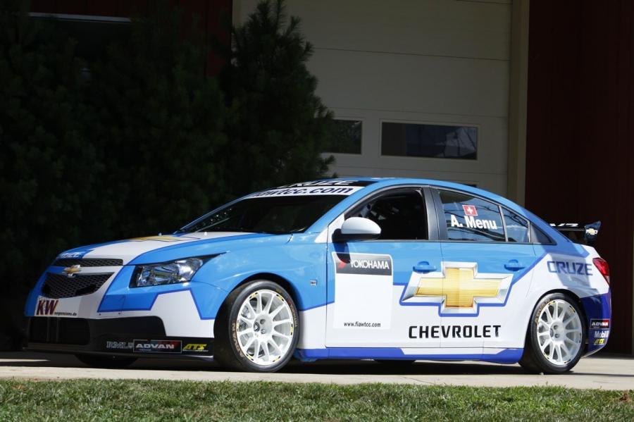  Chevrolet Cruze 2011 года  (фото 9 из 61)
